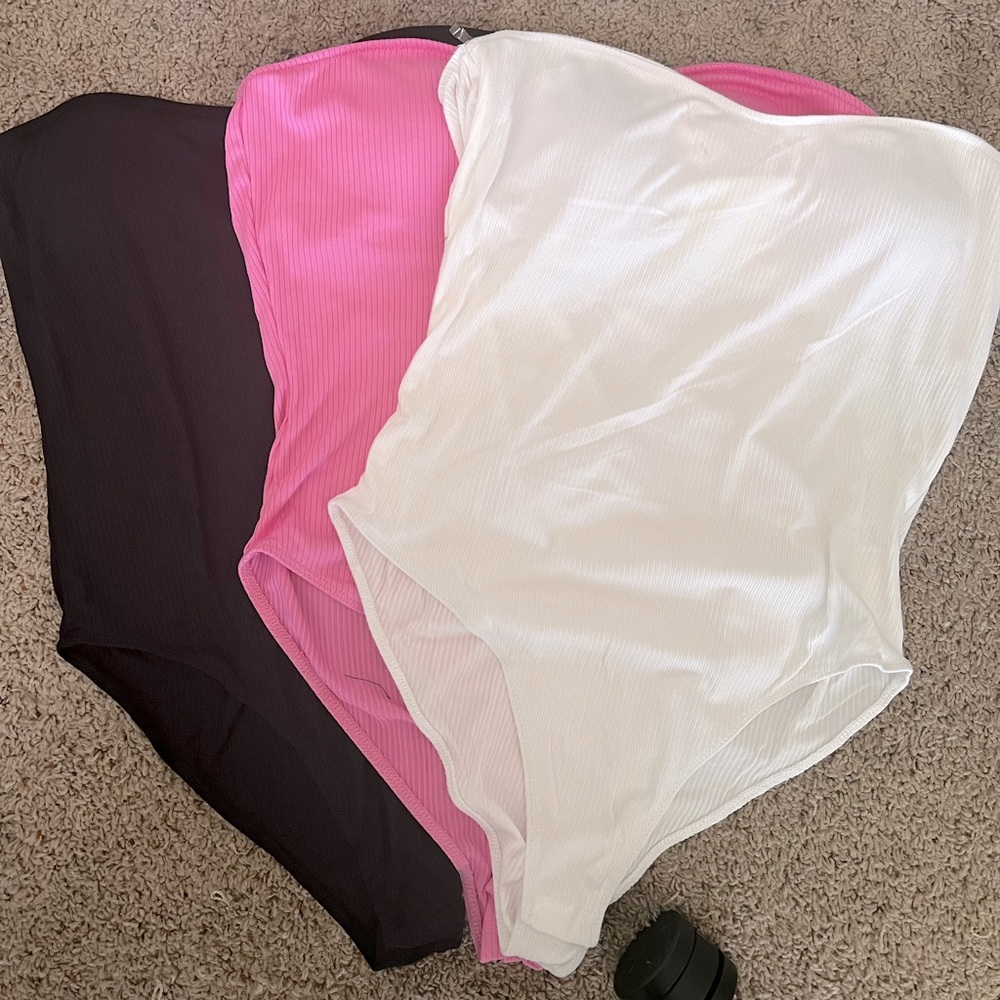 Set of 3 Fashion Nova strapless bodysuits